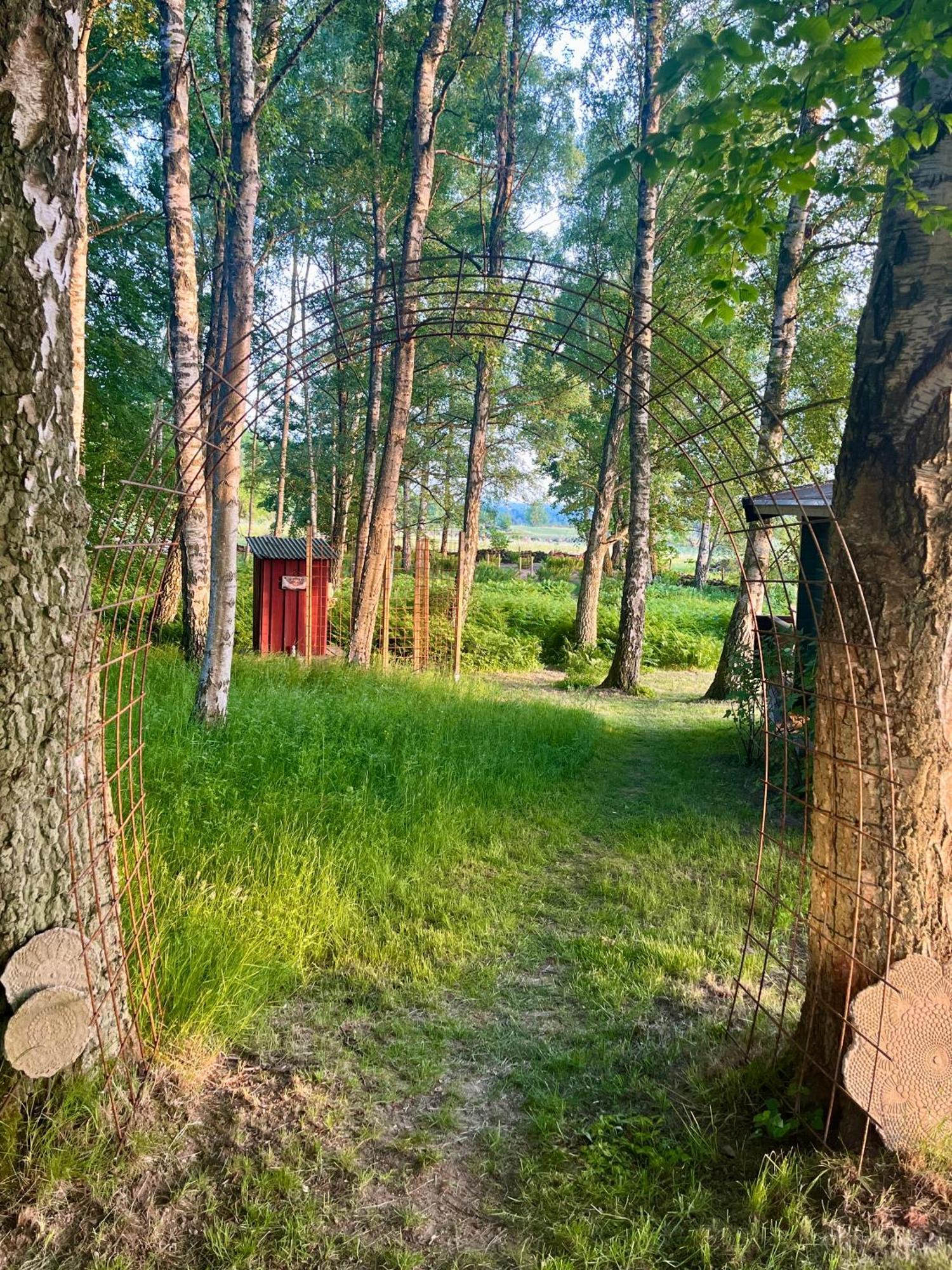 Naturnaera Fritidsboende, Tomtebo - Yintorp Arkelstorp Bagian luar foto